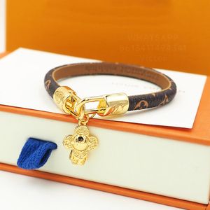 LW VIVIENNE T0P quality Vintage Bracelet bangle for woman brand designer fashion luxury gift for girlfriend premium gifts 001