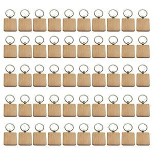 Anahtarlıklar Landards 50pcs diy boş ahşap anahtarlık kare oyma anahtar yüzük ahşap anahtar yüzük 40 x 40 mm 230211