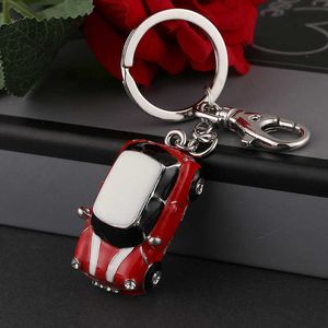 Nyckelringar Fashion Alloy Car Key Chain Keychain Charm Women Handbag Crystal Pendant Small Luxury Model Car Accessories YSK073 G230210