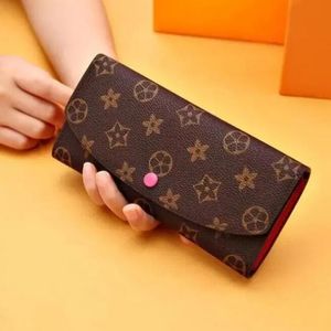2022 Nya h￶gkvalitativa designer Wallet Holder Kvinnliga l￥ngdragare Purse Girl Card Bag Purse Moneybag 156