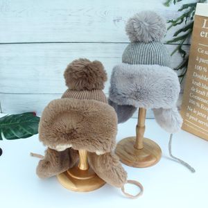 Berets Winter Thick Outdoor Earflap Warm Hat Knitted Snow Ski Cap Fleece Bomber Trapper Women Faux Fur Pompom