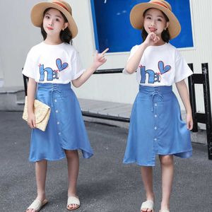 Abbigliamento Nuovo stile coreano Ragazzi Stampa Magliette bianche e gonne Completi per bambini Ragazza Moda Set estivi Abiti dolci in due pezzi Y