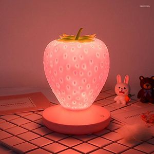 야간 조명 딸기 야간 조명 실리콘 터치 LED 조명 USB 변경 램프 아기 침실 장식 책상