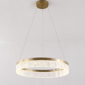 Lampy wiszące Postmodernowe okrągłe światła złota jadalnia Hanglamp Master Master Sypial