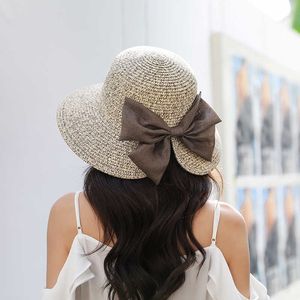 Chapéus de aba larga 2021 New Women's Sun Hat Big Bow Arco largo Brim Fluppy Summer Hats for Women Beach Panamá Straw Hat Sun Protection Visor femme Cap R230214