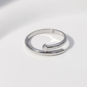 Ногтевые кольцо роскошные украшения миди-кольца для женщин титановые стальные сплавы золоты с приготовлением к роли