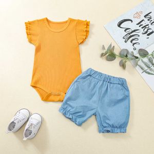 Set di abbigliamento Completo casual per bambini in cotone Completo estivo Tinta unita Girocollo con volant Pagliaccetto manica cortaPantaloni corti per neonate