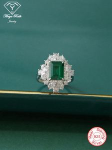 With Side Stones Created Emerald Gemstone Ring Real 925 Sterling Silver Party for Women Anniversary Gifts Aesthetic Female Modern Trend 230213