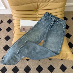 2023 Designer jeans dames nieuwe mid-high taist rechte joker jeans lotus blad broek broek been mode brief decoratie vrijetijdsuur. C3