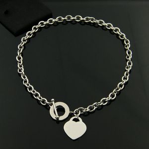 Colares de coração Bracelets Designer para Women Silver Chain Luxury Heart Conjunto de coração 18k Gold Party Gift Wholesale and Retail 316L Jóias de aço inoxidável