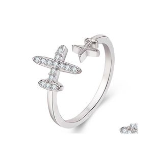 Z bocznymi kamieniami Sier Pierścień dla kobiet przezroczyste CZ Regulowane pierścienie dobre biżuterię Latająca samolot Otwarta Dern Dhndz Dhndz