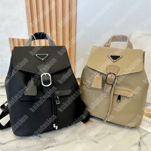 Moda Nylon Backpacks Designer de mulher Rucksack Triangle Sacos de ombro de luxo Bolsas de luxo Bolsa de viagem casual para a escola