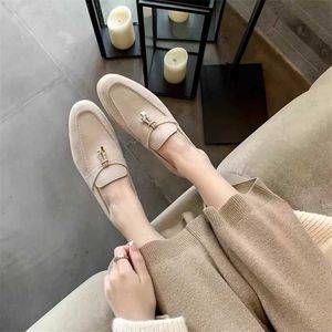 이탈리아 디자이너 Loropiana Shoes Spring and Autumn Lazy People Casual 남자와 여자 싱글 신발 유행 편안하고 다재다능한 가죽 lp lefu