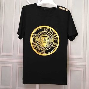 Designer Summer Fashion Luxury Classic T Shirt Disc Shield Gilded Shoulder Gold And Silver Buttons Fashion Mens Women Casual with Brand Letter tshirt