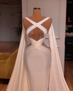 Bröllopsklänning Fashion Cross Neck Sexy Mermaid Dresses 2023 Real Vestidos de Noiva Charming Court Train Beading Dubai Bride