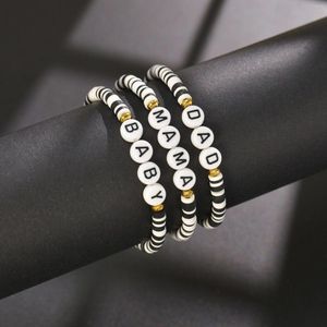 Charmarmband 3st Black White Stackbar pappa mamma baby familj armband kvinnor mjuk lera keramiklager brev förälder barn