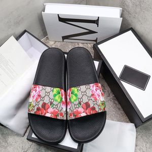 Stylowe Klapki Tygrysy Moda Klasyka Klapki Sandały Mężczyźni Kobiety buty Tiger Cat Design Summer Huaraches