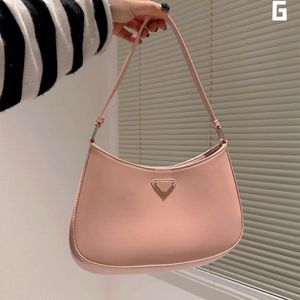 Yeni Çantalar Kadın Lüks Tasarımcı modası Naylon kadın lüksleri erkek tasarımcı çantaları bayan crossbody tote Hobo Omuz Çantaları Çantalar Çanta cüzdanı Subaksiller paket