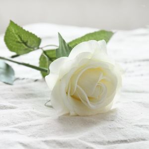 Kwiaty dekoracyjne 1PCS prawdziwy dotyk róża sztuczna silikonowa bukiet domowy wystrój domu