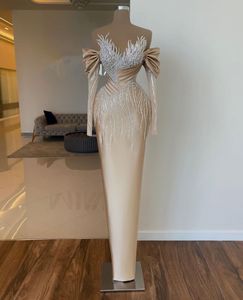 Sparkly Prom Dresses Long Sleeves V Neck Satin Diamonds Sexy Appliques Sequins Beaded Floor Length Celebrity Mermaid Evening Dresses Plus Size Custom Made