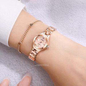 Orologi da polso Orologi da donna di moda Oro rosa Qualità di lusso in acciaio inossidabile Piccoli orologi da polso da donna Orologio da polso con diamanti da donna Regali 230215