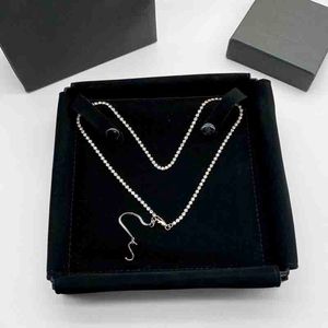 Brincos de moda feminino conjunto de colar de designer ouvivando cartas femininas com diamantes colares novos designers j￳ias Luxurys acess￳rios 02154f