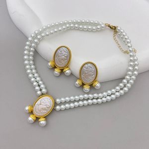 Anhänger Halskette Qyqyes handgepöpft geprägte Perlenkette Ohrringe Set Luxusdesigner Schmuck Mode 2023 Frau Choker Goth Women's's