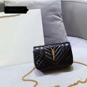 Tasarımcı Kadın Moda Messenger Çanta Tasarımcı Messenger Çantası Dört Butt Ön Flip Bag