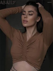 Koszule damskie Akaily Summer Casual Tops Odzież dla kobiet 2023 V szyja z długim rękawem Crop Bodycon plisowany brązowy koszulka samica