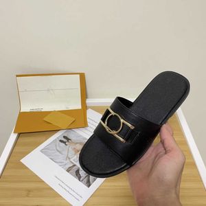 Unisex büyük boy kilit onu düz katır terlik tasarımcısı kadın erkekler sandal vaha slaytlar lüksler marka kahverengi siyah sandalet deri bayanlar açık sıradan sandal flips