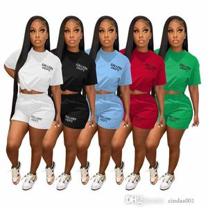 Tracksuits Designer Women Letter Print Tracksuits Two Piece Outfits Summer Short Sleeve Tshirt Top and Shorts Sportwear Joggers Suit