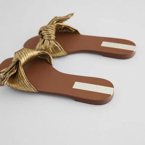 Hausschuhe Sandalen Frau Sommer 2023 Mode Golden Runde Zeh Bow sexy äußere Wear Damen Marke Outdoor Beach Frauen