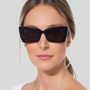 Sonnenbrille 2023Vintage Rechteck Schmetterling Frauen Markendesigner 90er Jahre Retro Schwarze Brillen für Fahrerbrillen