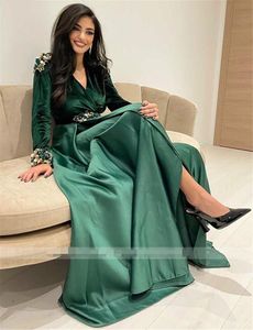 ciemnozielone długie rękawy Formalne sukienki Promowa linia aksamitna satynowa zielona muzułmańska suknie wieczorowe Arabskie abiye gece elbisesi