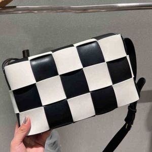 Omuz çantaları akşam çantaları bayanlar yeni deri crossbody kadın moda tasarımcı çanta omuz debriyaj dokuma kavramaları çanta parti 0509