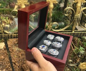 55st 1966 till 2020 American Football Team Champions Championship Ring Set With Wood Display Box Trophy Souvenir Men Fan Souvenir Trevlig gåva grossist 2024 Gift UU