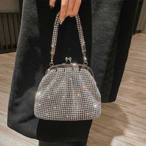 Mode diamanter clip shell kvinnor handväskor kryad mesh axel crossbody väskor glitter strass kvällsfest liten handväska 2023 230129