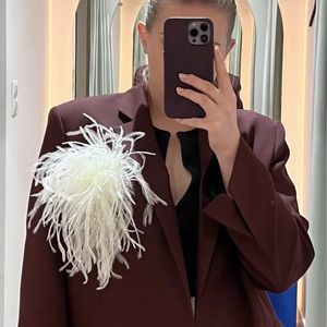 Pins Brooches Luxury Ostrich Feather Brooch For Women Fashion Lapel Hair Hat Accessories Vintage Floral Feathers Corsage Pin 230216