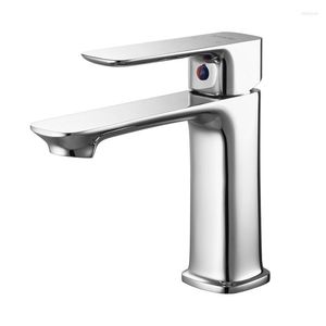 Rubinetti del lavandino del bagno bvsoivia bacino rubinetto mixer finitura in ottone pilastro quadrato designer acqua cromata vendita a cascata moderna vendita