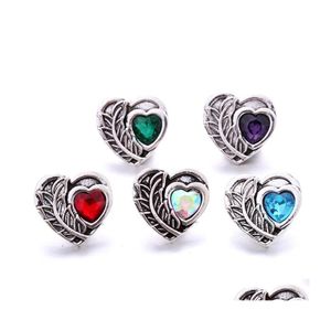 Charms Retro Sier Color Snap Button Serce Kobiety Biżuterię Biżuteria 18 mm metalowe przyciski