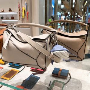 2021 neue Trendy Echtes Leder Frauen Tasche Geometrische Tasche Mini Raute Crossbody Hand Halten Kissen Tasche