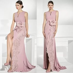 Elegante Mãe Pink Long of the Bride Dresses lateral fenda lateral mangas com renda de flores Apliques de casamento vestidos convidados noivo Mã