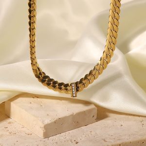 Halskette Vergoldete, nicht verblassende Titanstahl-Halskette, weibliche leichte Luxus-Nische, Internet-Promi-Persönlichkeit, Hip-Hop, einfache Schlüsselbein-Halskette