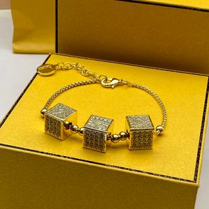 2023 Projektant bransoletki F Mały mężczyzna Diamond Unikalny projekt bransoletki imprezowy prezent ślubny mecz biżuterii z pudełkiem