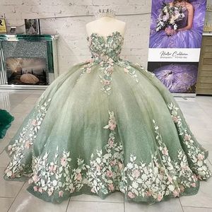 2023 Jasne zielone ręcznie robione kwiaty sukienki Quinceanera suknia balowa ukochane rękawowe aplikacje