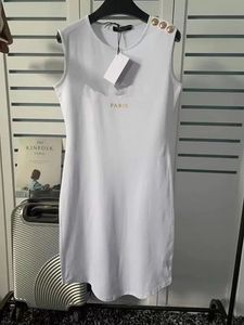 Vestido negro para mujer Vestido descremado de verano Vestidos sexy de verano Bodycon Blanco Casual Algodón Cuello redondo Sin mangas Carta Botón de hombro Ropa de diseñador para mujer 20ss