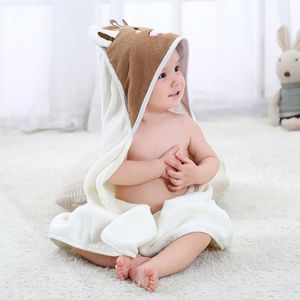 Filtar Swaddling Cartoon Hooded Quilt Baby Bathrobe Söt djur spädbarn Filt fyrkantig bad wrap swaddle född kapphandduk