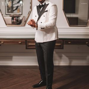 Erkekler Beyaz ve Siyah Düğün Takım Damat Tepeli Kavur Çift Kruvaze Havalandırma Kostümü Mariage Homme Blazer Setler 2 Parça Pantolon Pantolon