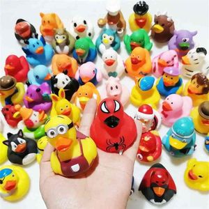 50st Random Mini Colorful Rubber Float Squeaky Sound Duck Bath Toy Baby Water Pool Funny Toys For Girls Boys Gifts LJ201211253V