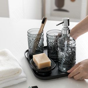 Badtillbehör Set Retro Glass Badrum Three Piece Bedroom Desktop Creative Relief Soap Bottle Wash -basin Mouthwash Cup Badrum